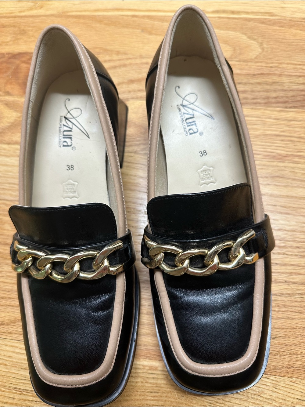 Black & Nude Chain-Trim Loafers